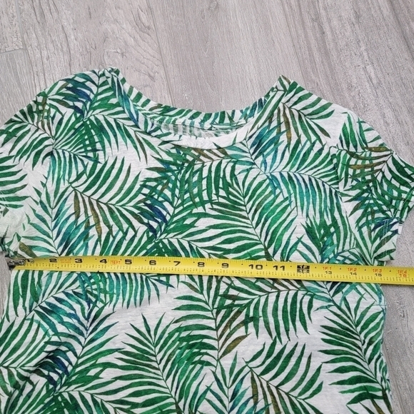 2/$20 LOFT Linen Short Sleeve Palm Shirt XS - Picture 3 of 8